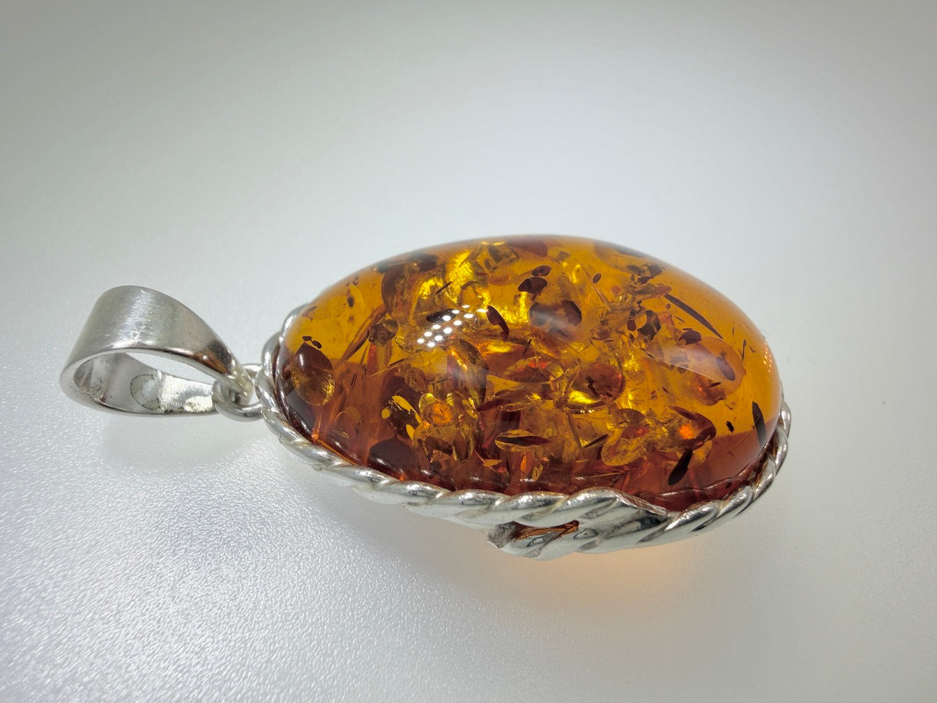Sterling Silver Honey Baltic Amber Ombre Pendant Necklace – Genuine Baltic Amber Jewelry