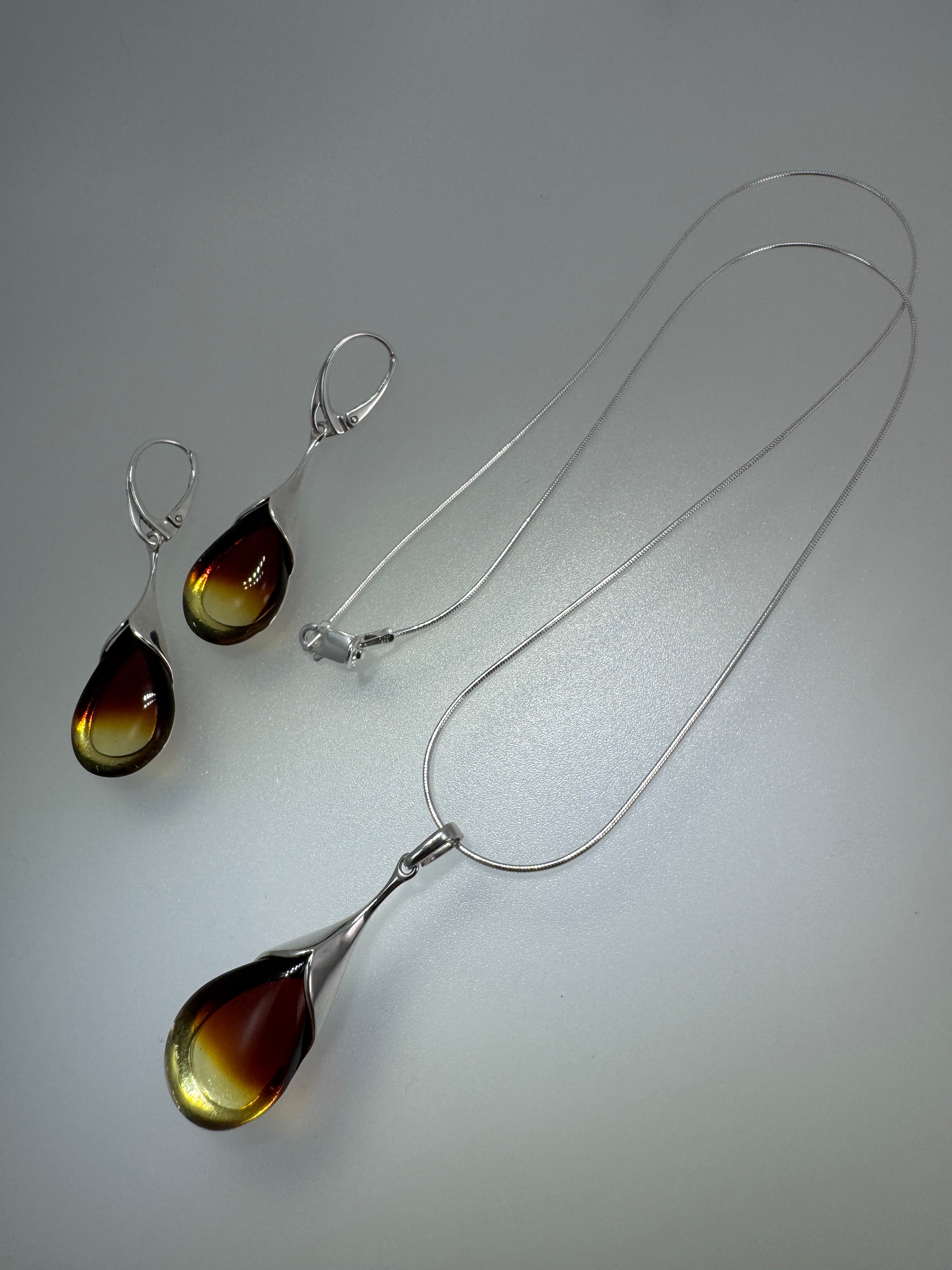 Sterling Silver Sunrise Baltic Amber Pendant & Earrings Set 
