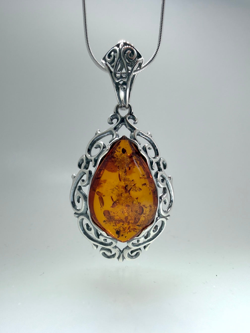 Vintage Gothic Swirl Baltic Amber Jewelry Set – Sterling Silver Earrings, Necklace & Ring