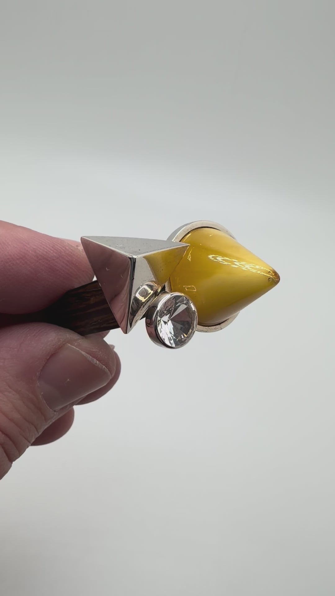 Black Oak, Sterling Silver & Genuine Baltic Butterscotch Ambermoda Amber Ring with Cone and Pyramid Design